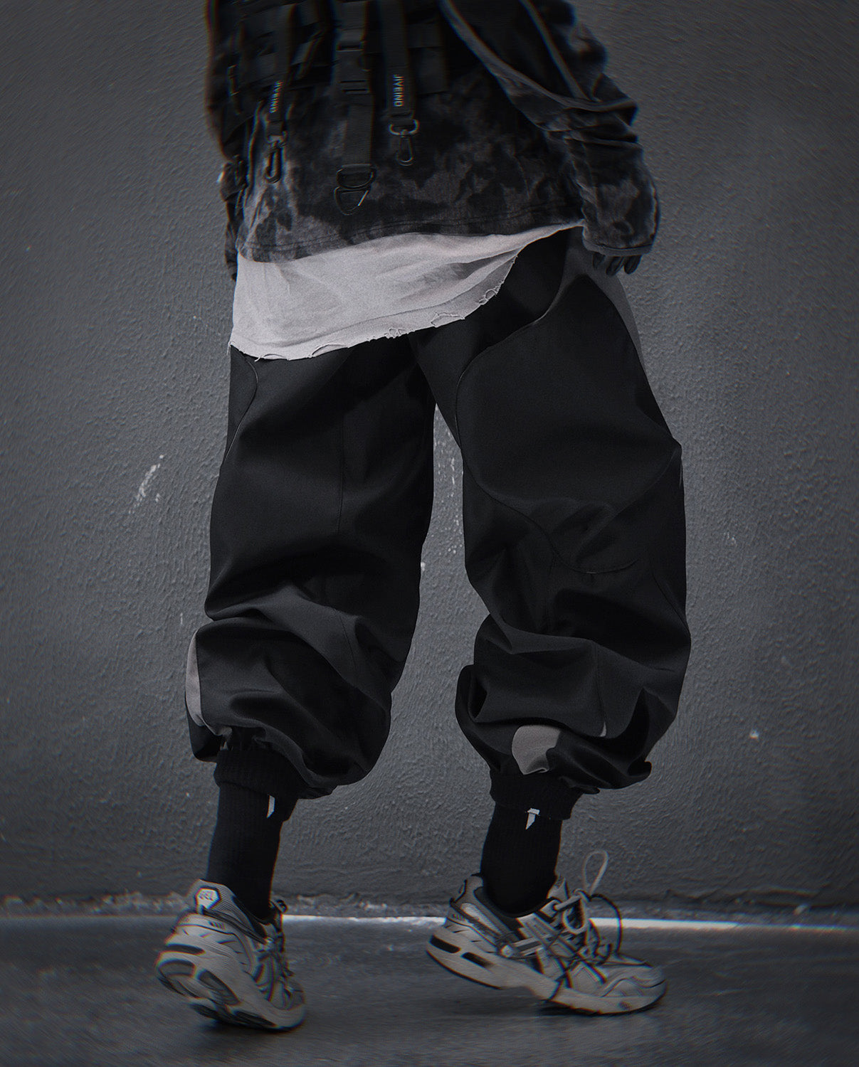 HiP44 Black Alien Tech Joggers